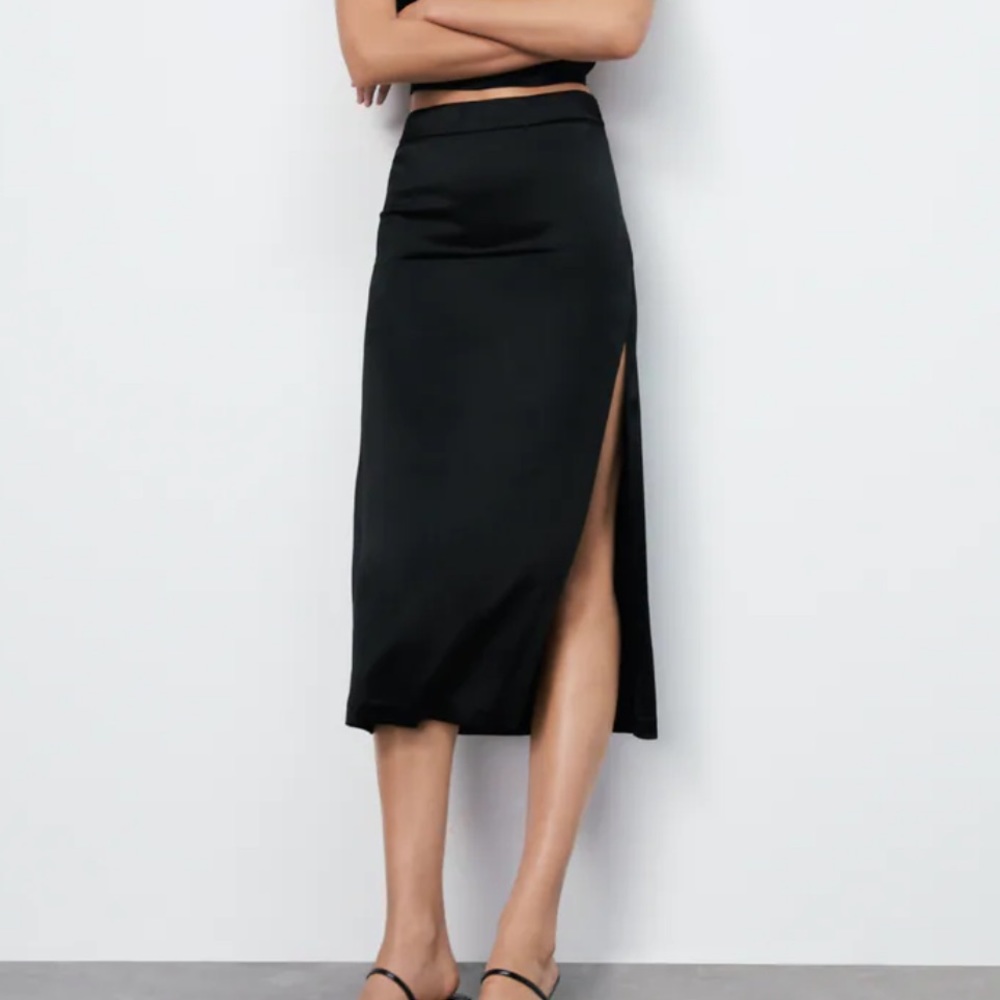 NWT Zara Black Satin Effect MIDI Skirt XS